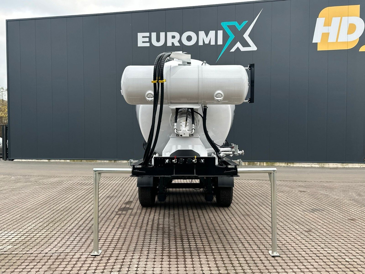 EUROMIX MTP - 10m³ Betonmischer-Auflieger - Autobetoonisegisti: pilt 3 EUROMIX MTP - 10m³ Betonmischer-Auflieger - Autobetoonisegisti: pilt 3