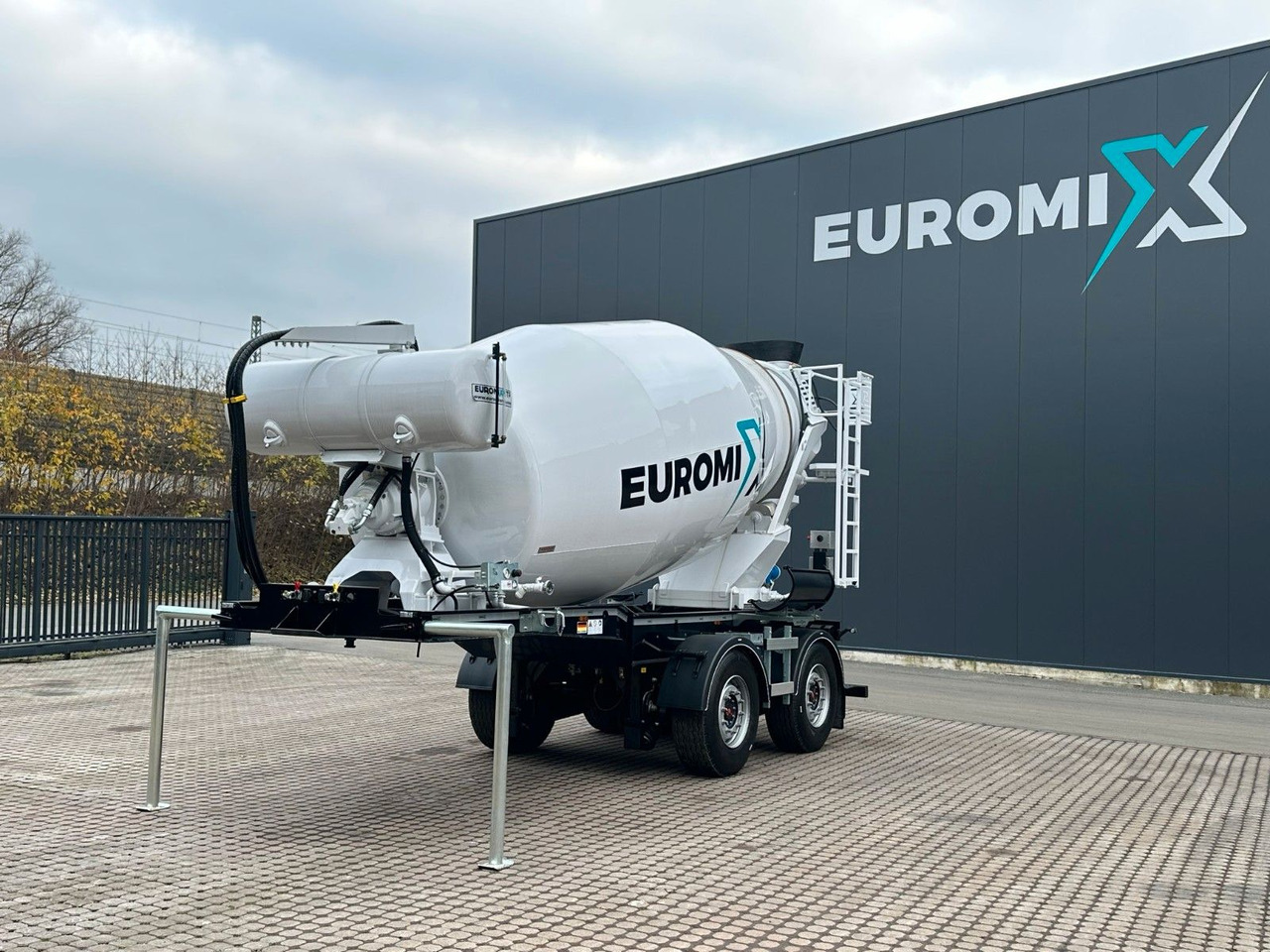 EUROMIX MTP - 10m³ Betonmischer-Auflieger - Autobetoonisegisti: pilt 2 EUROMIX MTP - 10m³ Betonmischer-Auflieger - Autobetoonisegisti: pilt 2