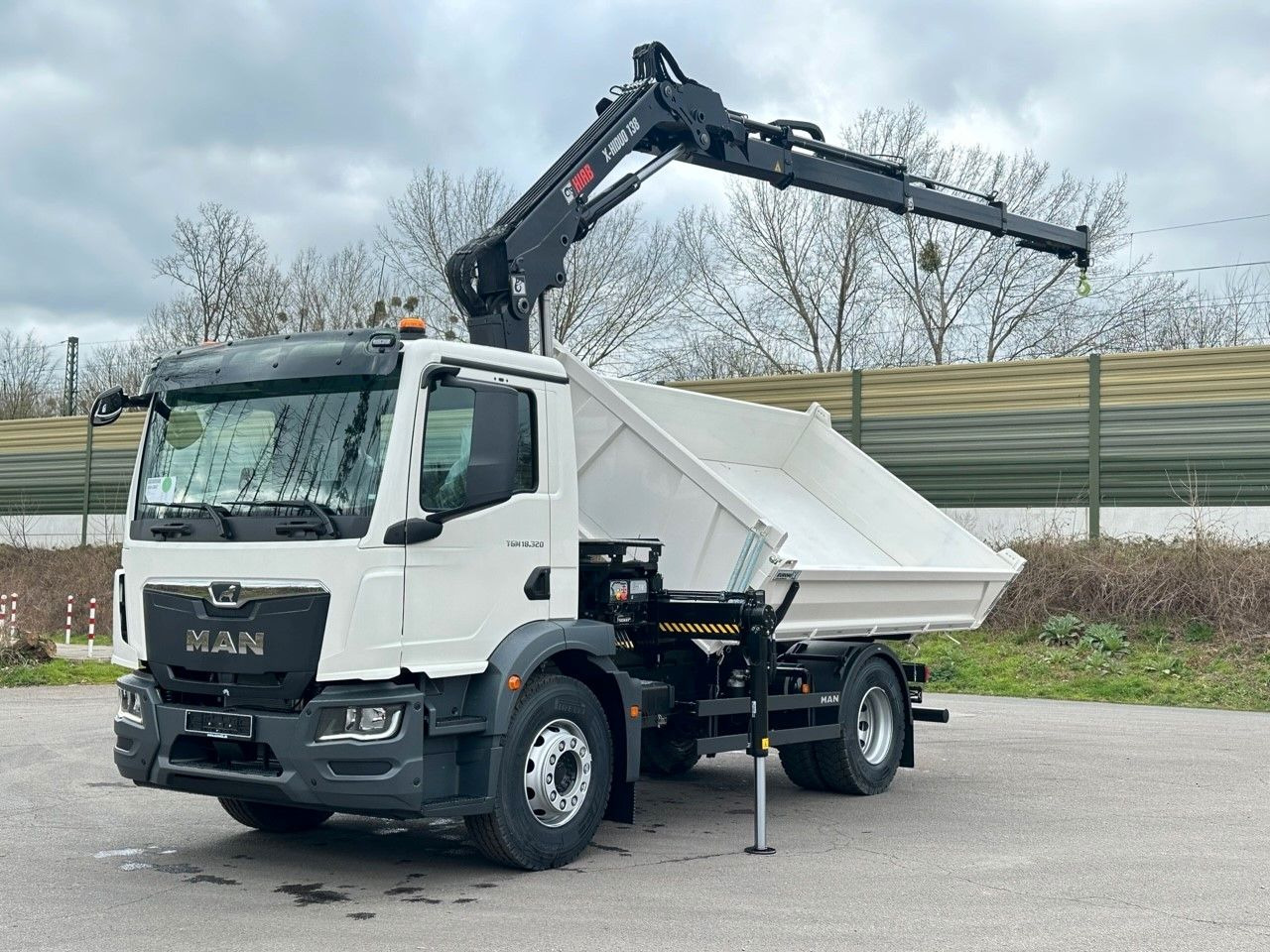 MAN TGM 18.320 4x2 Euro6e Hiab X-HiDuo 138DS-3 - Kallurauto, Kraanaga veoauto: pilt 3 MAN TGM 18.320 4x2 Euro6e Hiab X-HiDuo 138DS-3 - Kallurauto, Kraanaga veoauto: pilt 3