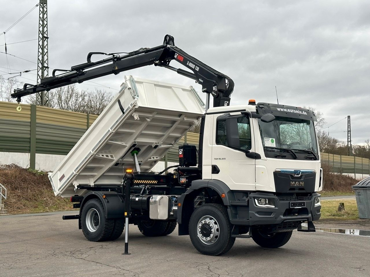 MAN TGM 18.320 4x4 Euro6e Hiab X-HiDuo 138DS-3 - Kallurauto, Kraanaga veoauto: pilt 2 MAN TGM 18.320 4x4 Euro6e Hiab X-HiDuo 138DS-3 - Kallurauto, Kraanaga veoauto: pilt 2