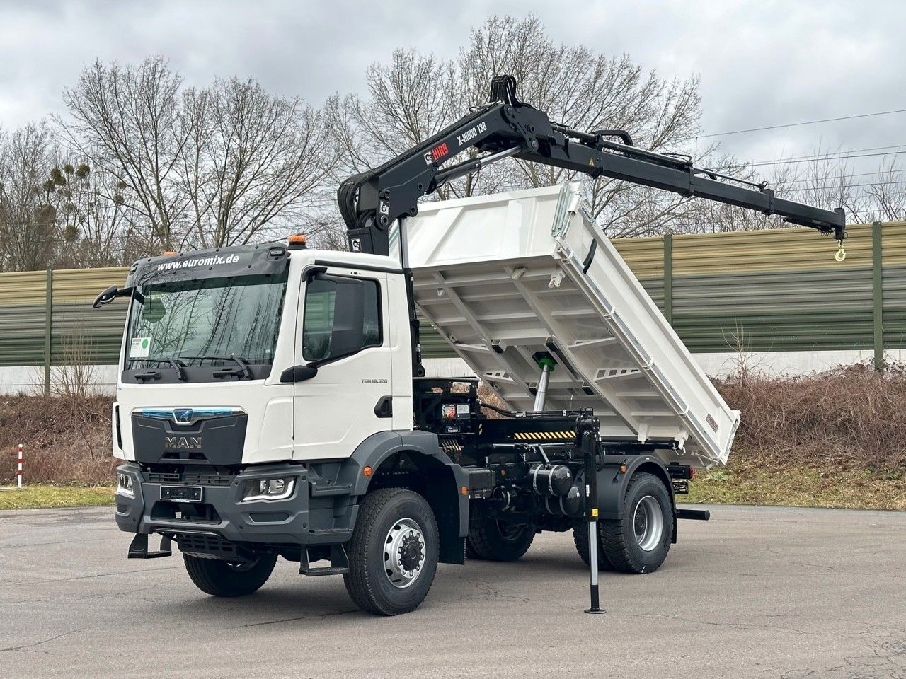 MAN TGM 18.320 4x4 Euro6e Hiab X-HiDuo 138DS-3 - Kallurauto, Kraanaga veoauto: pilt 1 MAN TGM 18.320 4x4 Euro6e Hiab X-HiDuo 138DS-3 - Kallurauto, Kraanaga veoauto: pilt 1