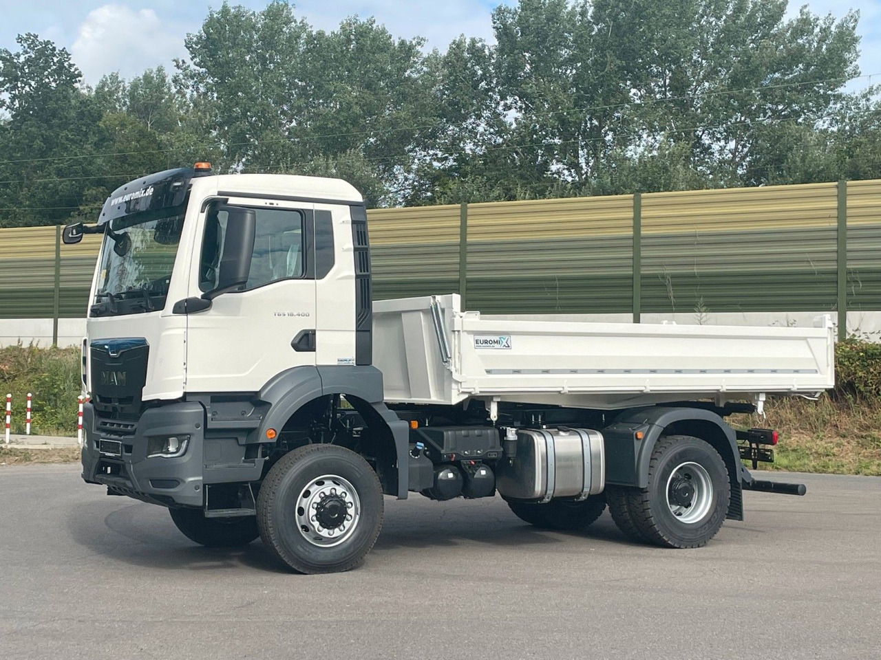 MAN TGS 18.400 TG3 4x4 Euro6e 3-Seiten-Kippe Euromix - Kallurauto: pilt 1 MAN TGS 18.400 TG3 4x4 Euro6e 3-Seiten-Kippe Euromix - Kallurauto: pilt 1