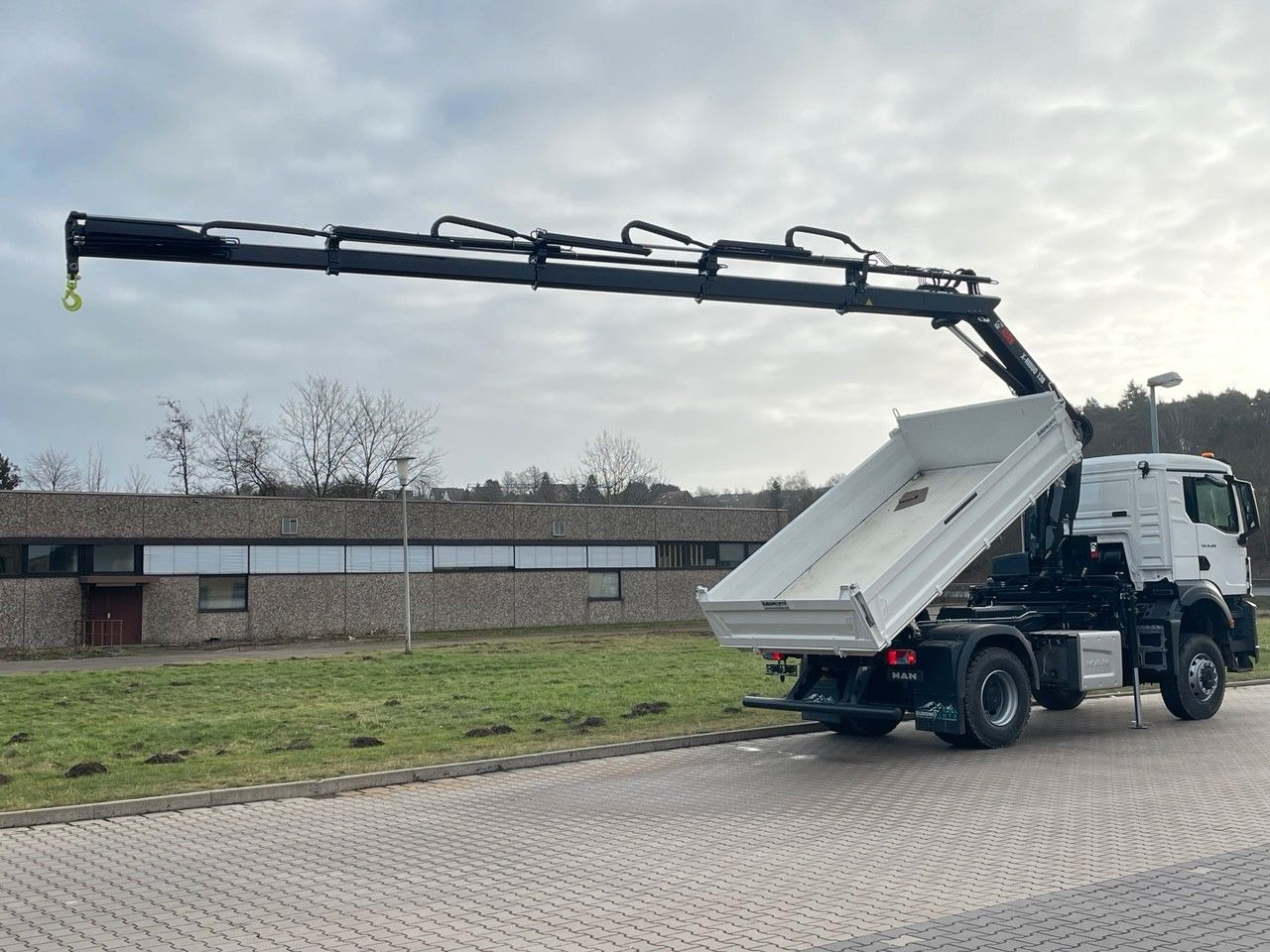 MAN TGS 18.400 TG3 4x4 Euro6e Hiab X-HiDuo 138DS-4 - Kallurauto, Kraanaga veoauto: pilt 4 MAN TGS 18.400 TG3 4x4 Euro6e Hiab X-HiDuo 138DS-4 - Kallurauto, Kraanaga veoauto: pilt 4