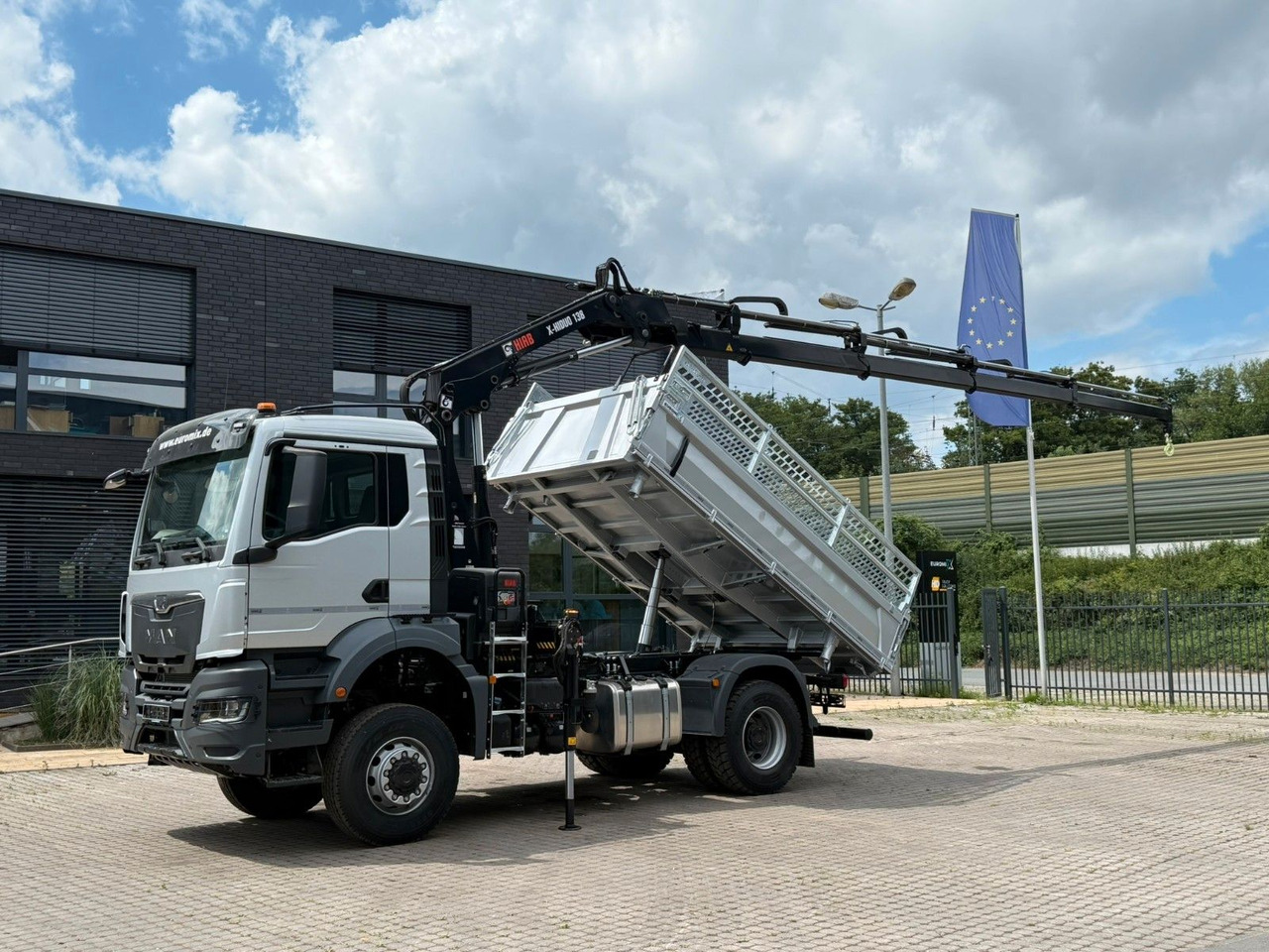 MAN TGS 18.400 TG3 4x4 Euro6e Hiab X-HiDuo 138DS-4 - Kallurauto, Kraanaga veoauto: pilt 1 MAN TGS 18.400 TG3 4x4 Euro6e Hiab X-HiDuo 138DS-4 - Kallurauto, Kraanaga veoauto: pilt 1