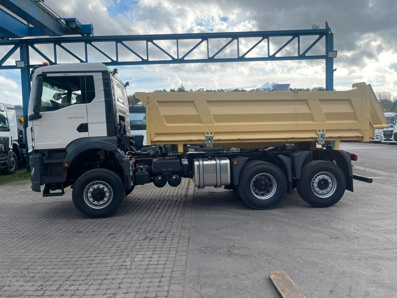 MAN TGS 28.440 6x4-4 / 3-Seiten- Kipper EuromixMTP - Kallurauto: pilt 2 MAN TGS 28.440 6x4-4 / 3-Seiten- Kipper EuromixMTP - Kallurauto: pilt 2