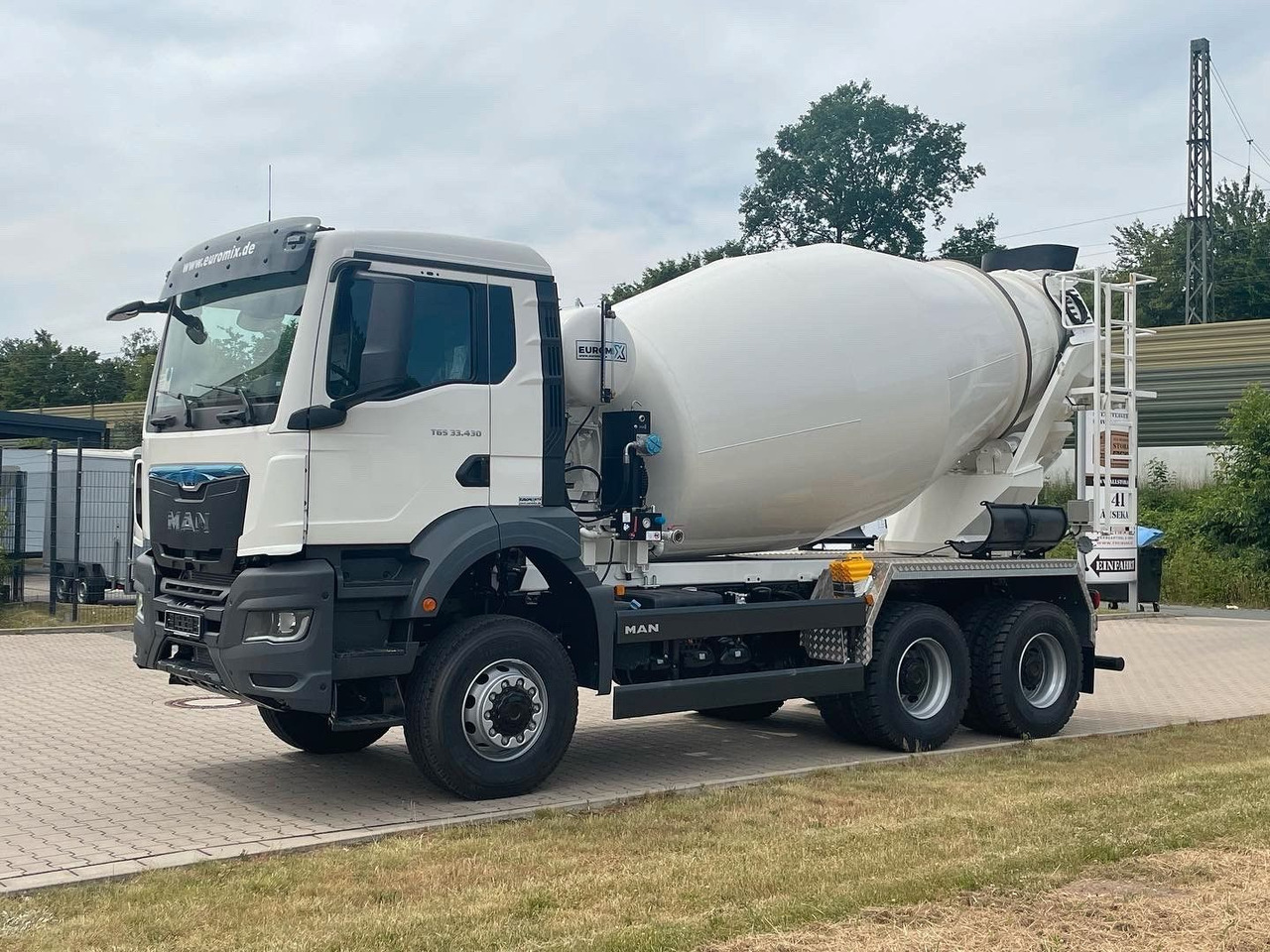 MAN TGS 33.440 6X4 / 6X6 /Euro6e EuromiX EM 8 - Autobetoonisegisti: pilt 2 MAN TGS 33.440 6X4 / 6X6 /Euro6e EuromiX EM 8 - Autobetoonisegisti: pilt 2