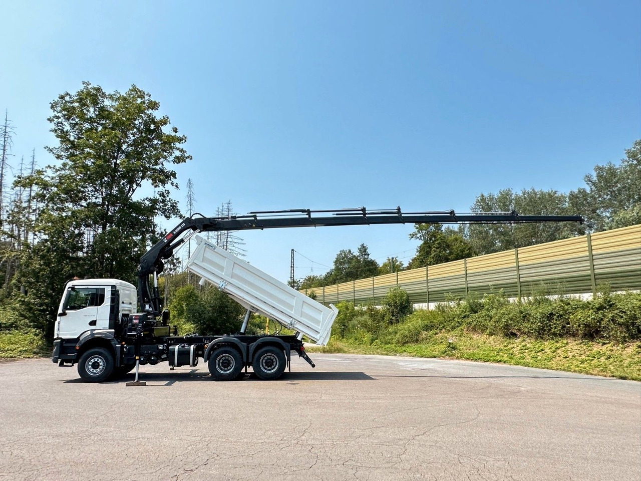 MAN TGS 33.440 6x4 /3-Seiten- Kipper / HIAB 228-6 - Kallurauto, Kraanaga veoauto: pilt 4 MAN TGS 33.440 6x4 /3-Seiten- Kipper / HIAB 228-6 - Kallurauto, Kraanaga veoauto: pilt 4