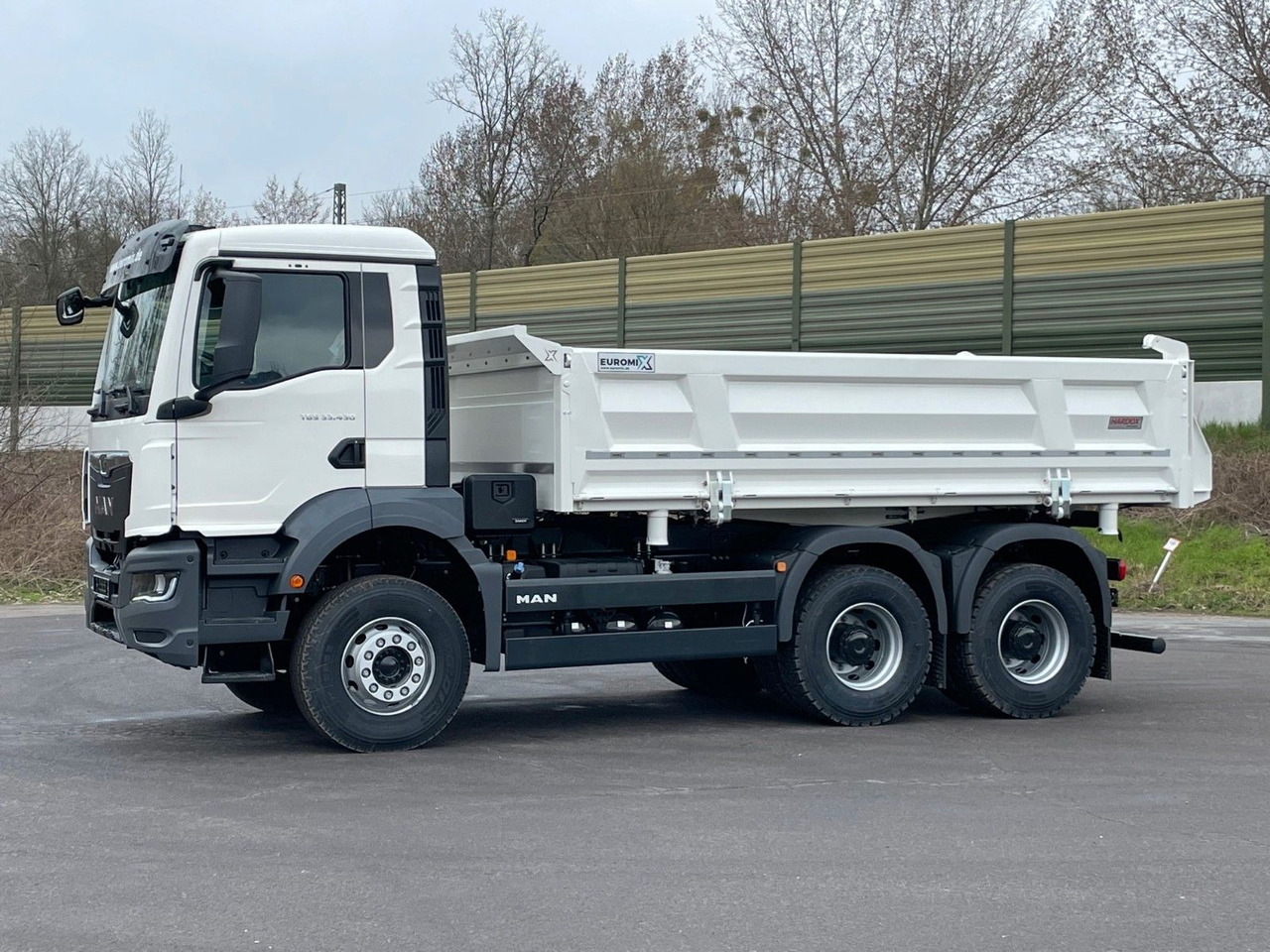 MAN TGS 33.440 6x4 /Euro6 3-Seiten-Kipper EuromixMTP - Kallurauto: pilt 3 MAN TGS 33.440 6x4 /Euro6 3-Seiten-Kipper EuromixMTP - Kallurauto: pilt 3