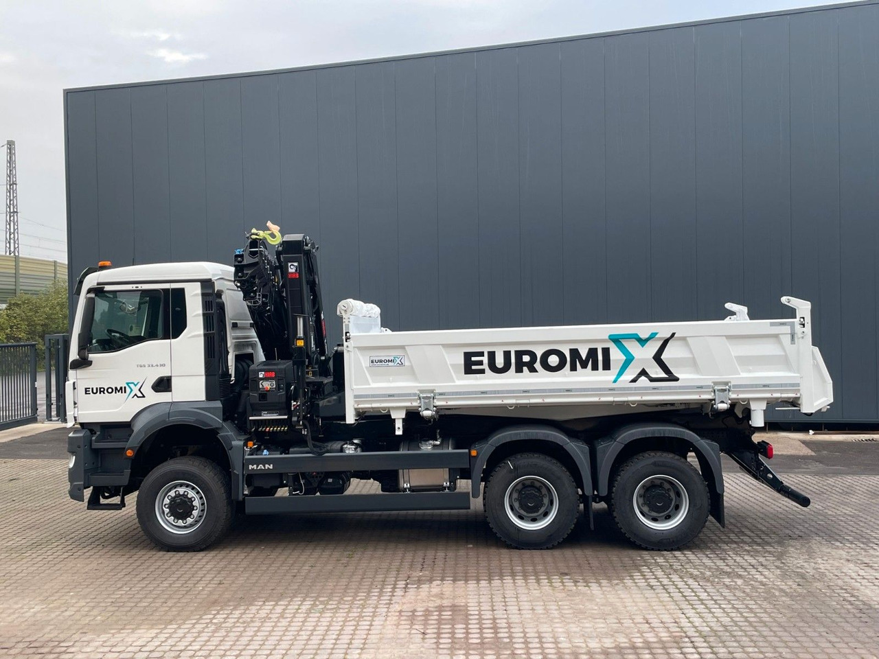 MAN TGS 33.440 6x6 /3-Seiten- Kipper / HIAB 228-6 - Kallurauto, Kraanaga veoauto: pilt 2 MAN TGS 33.440 6x6 /3-Seiten- Kipper / HIAB 228-6 - Kallurauto, Kraanaga veoauto: pilt 2