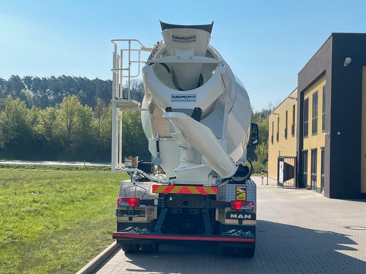 MAN TGS 35.520 8x4 /Euro6e EuromixMTP EM 10 L - Autobetoonisegisti: pilt 5 MAN TGS 35.520 8x4 /Euro6e EuromixMTP EM 10 L - Autobetoonisegisti: pilt 5