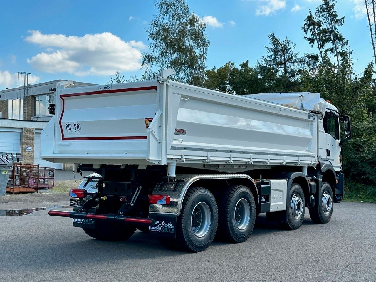 MAN TGS 41.440 8x4 EuromixMTP 3-Seiten-Kipper - Kallurauto: pilt 4 MAN TGS 41.440 8x4 EuromixMTP 3-Seiten-Kipper - Kallurauto: pilt 4