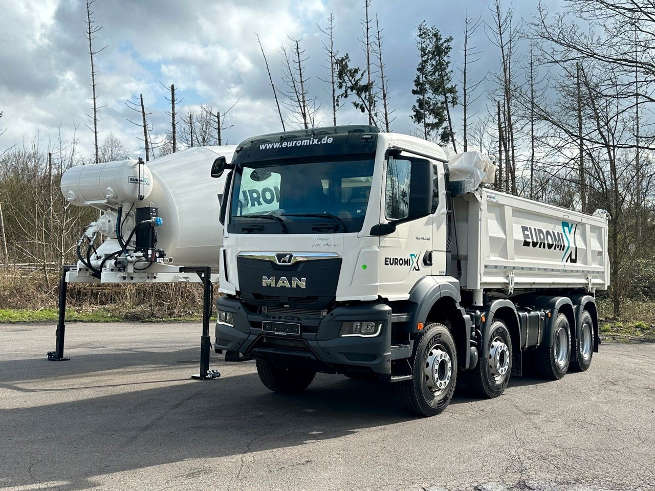MAN TGS 41.440 8x4 WECHSELSYSTEM KIPPER+MISCHER - Kallurauto: pilt 2 MAN TGS 41.440 8x4 WECHSELSYSTEM KIPPER+MISCHER - Kallurauto: pilt 2