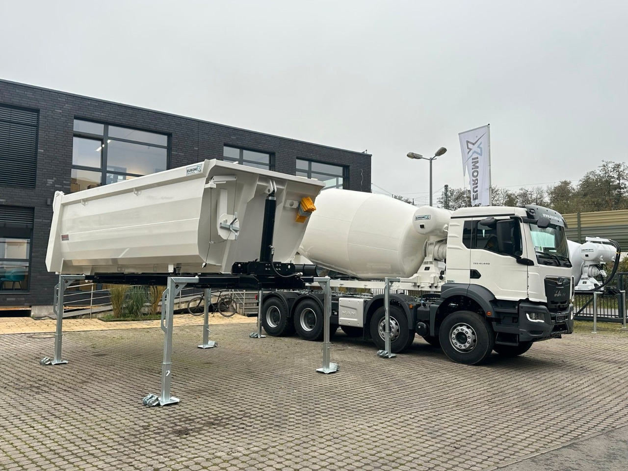 MAN TGS 41.480 8x4 WECHSELSYSTEM KIPPER+MISCHER - Autobetoonisegisti, Kalluri korpus: pilt 3 MAN TGS 41.480 8x4 WECHSELSYSTEM KIPPER+MISCHER - Autobetoonisegisti, Kalluri korpus: pilt 3