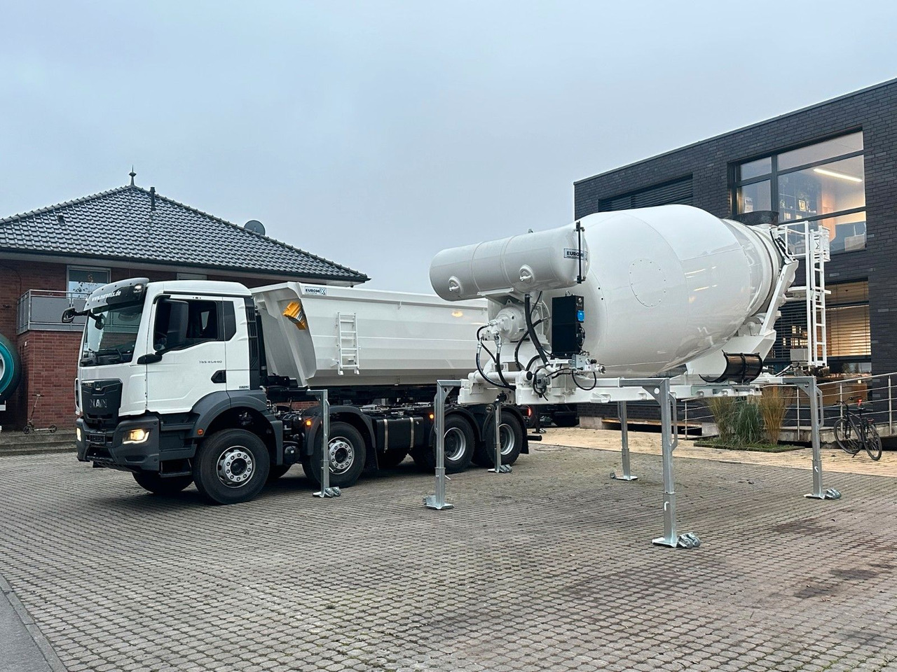 MAN TGS 41.480 8x4 WECHSELSYSTEM KIPPER+MISCHER - Autobetoonisegisti: pilt 4 MAN TGS 41.480 8x4 WECHSELSYSTEM KIPPER+MISCHER - Autobetoonisegisti: pilt 4