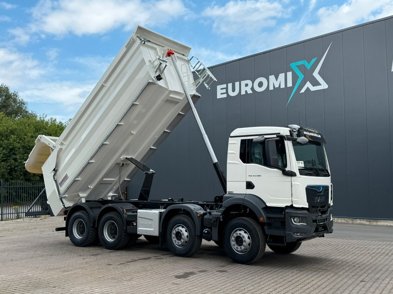 MAN TGS 41.480 BB 8X4 Euromix Mulden Kipper HARDOX - Kallurauto: pilt 1 MAN TGS 41.480 BB 8X4 Euromix Mulden Kipper HARDOX - Kallurauto: pilt 1
