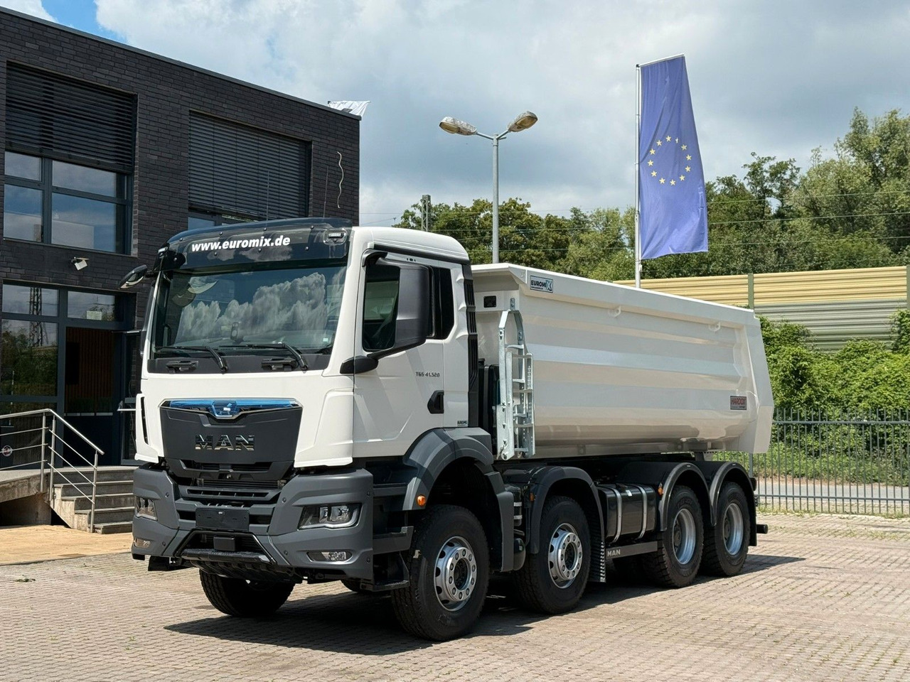 MAN TGS 41.520 BB 8X4 Euromix MuldenKipper Retarder - Kallurauto: pilt 3 MAN TGS 41.520 BB 8X4 Euromix MuldenKipper Retarder - Kallurauto: pilt 3