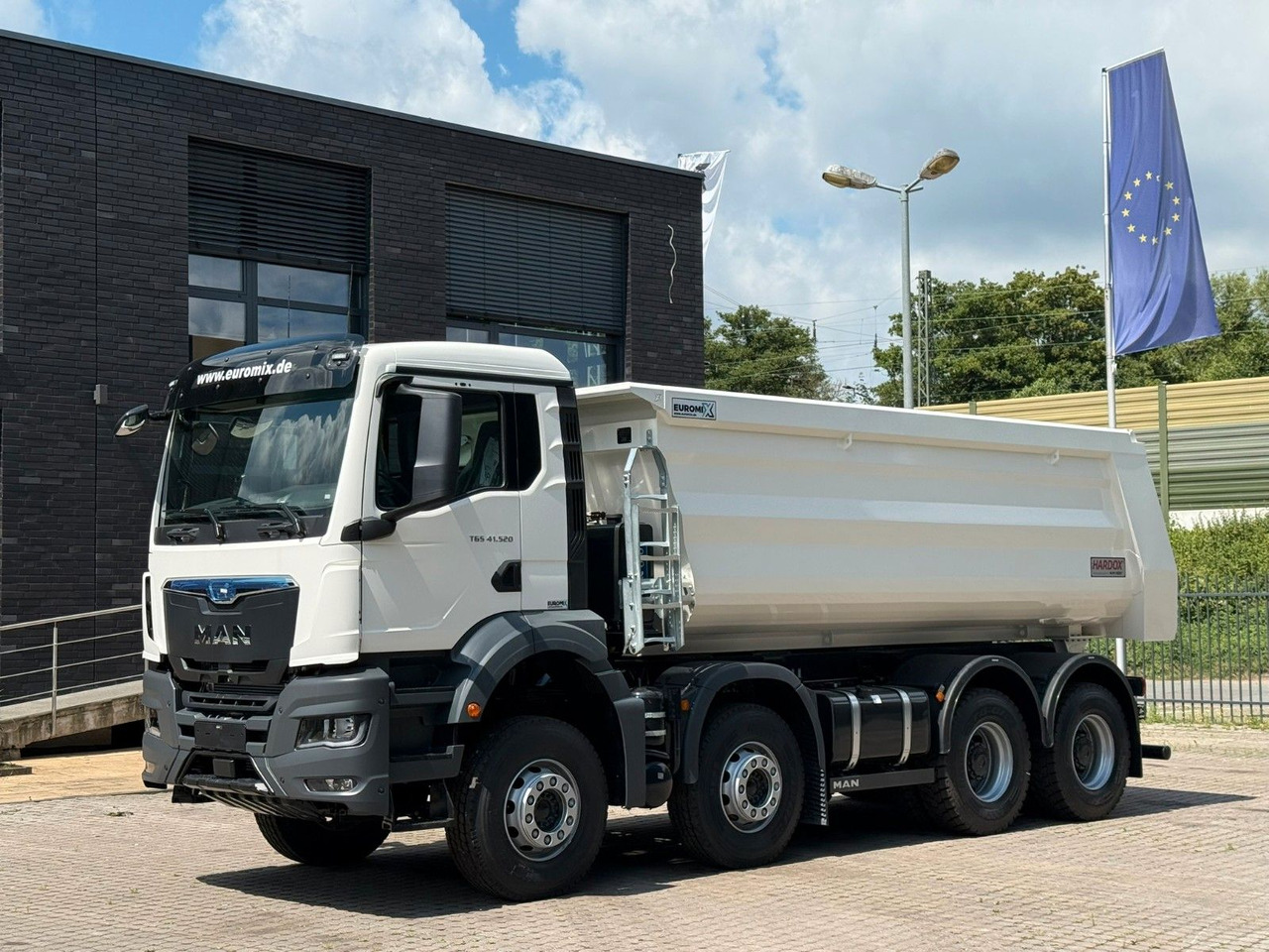 MAN TGS 41.520 BB 8X4 Euromix MuldenKipper Retarder - Kallurauto: pilt 4 MAN TGS 41.520 BB 8X4 Euromix MuldenKipper Retarder - Kallurauto: pilt 4