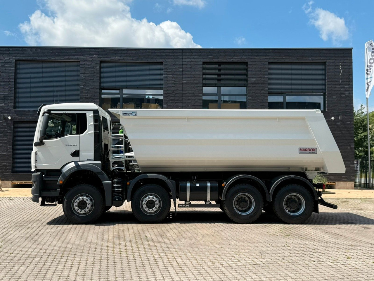 MAN TGS 41.520 BB 8X4 Euromix MuldenKipper Retarder - Kallurauto: pilt 5 MAN TGS 41.520 BB 8X4 Euromix MuldenKipper Retarder - Kallurauto: pilt 5