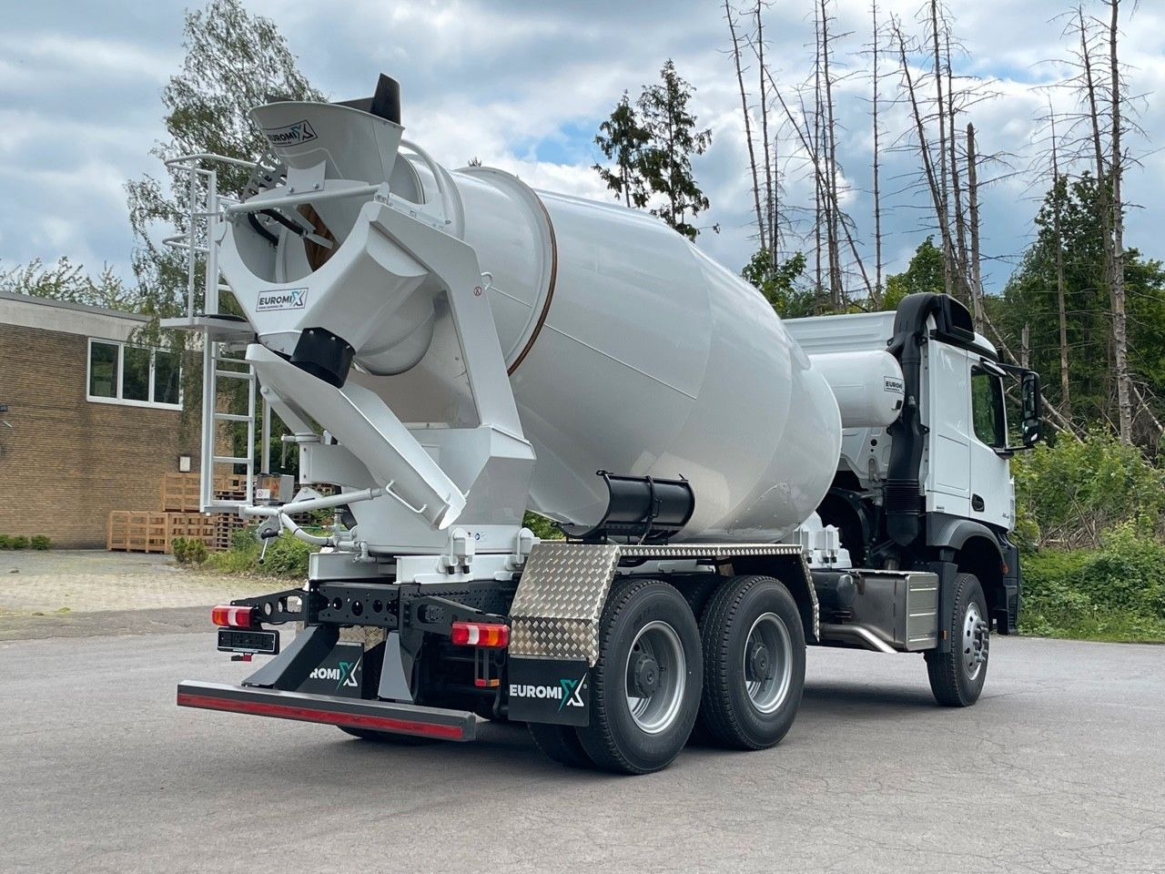 Mercedes-Benz 3348 6X4 Arcos 5 EuromixMTP EM 9 R - Autobetoonisegisti: pilt 5 Mercedes-Benz 3348 6X4 Arcos 5 EuromixMTP EM 9 R - Autobetoonisegisti: pilt 5