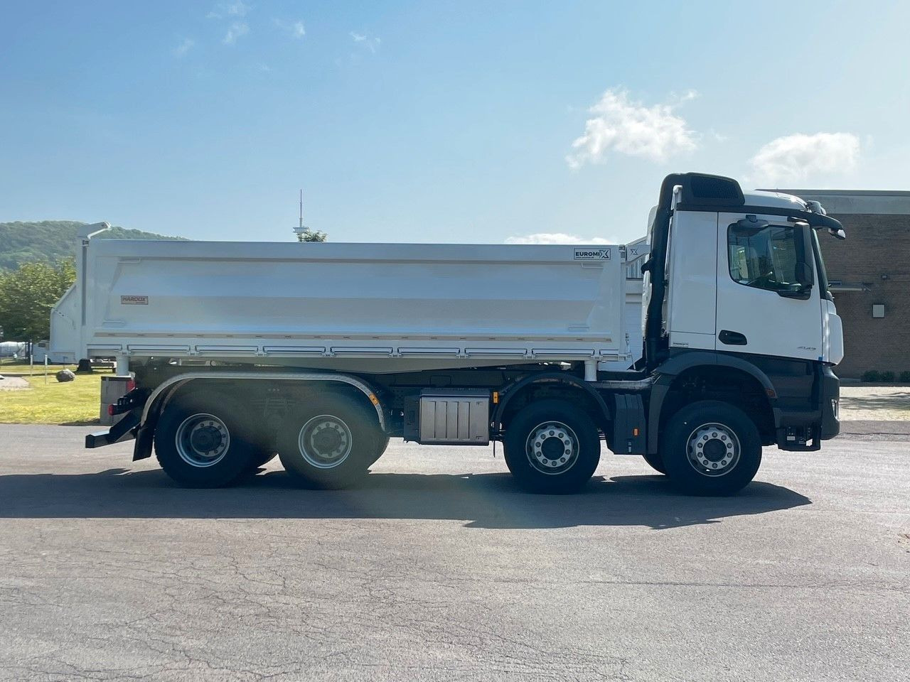 Mercedes-Benz 4145 8X4 Euromix EMT 3-Seiten-Kipper - Kallurauto: pilt 5 Mercedes-Benz 4145 8X4 Euromix EMT 3-Seiten-Kipper - Kallurauto: pilt 5