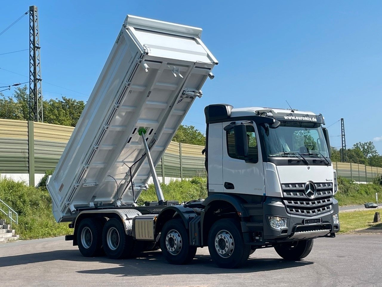 Mercedes-Benz 4145  8X4   Euromix EMT  3-Seiten-Kipper liising Mercedes-Benz 4145  8X4   Euromix EMT  3-Seiten-Kipper: pilt 10