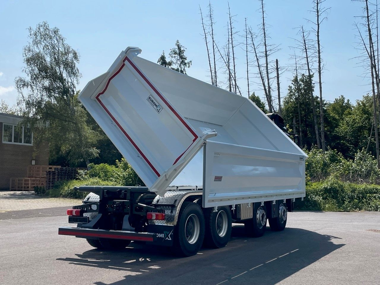 Mercedes-Benz 4145  8X4   Euromix EMT  3-Seiten-Kipper liising Mercedes-Benz 4145  8X4   Euromix EMT  3-Seiten-Kipper: pilt 12