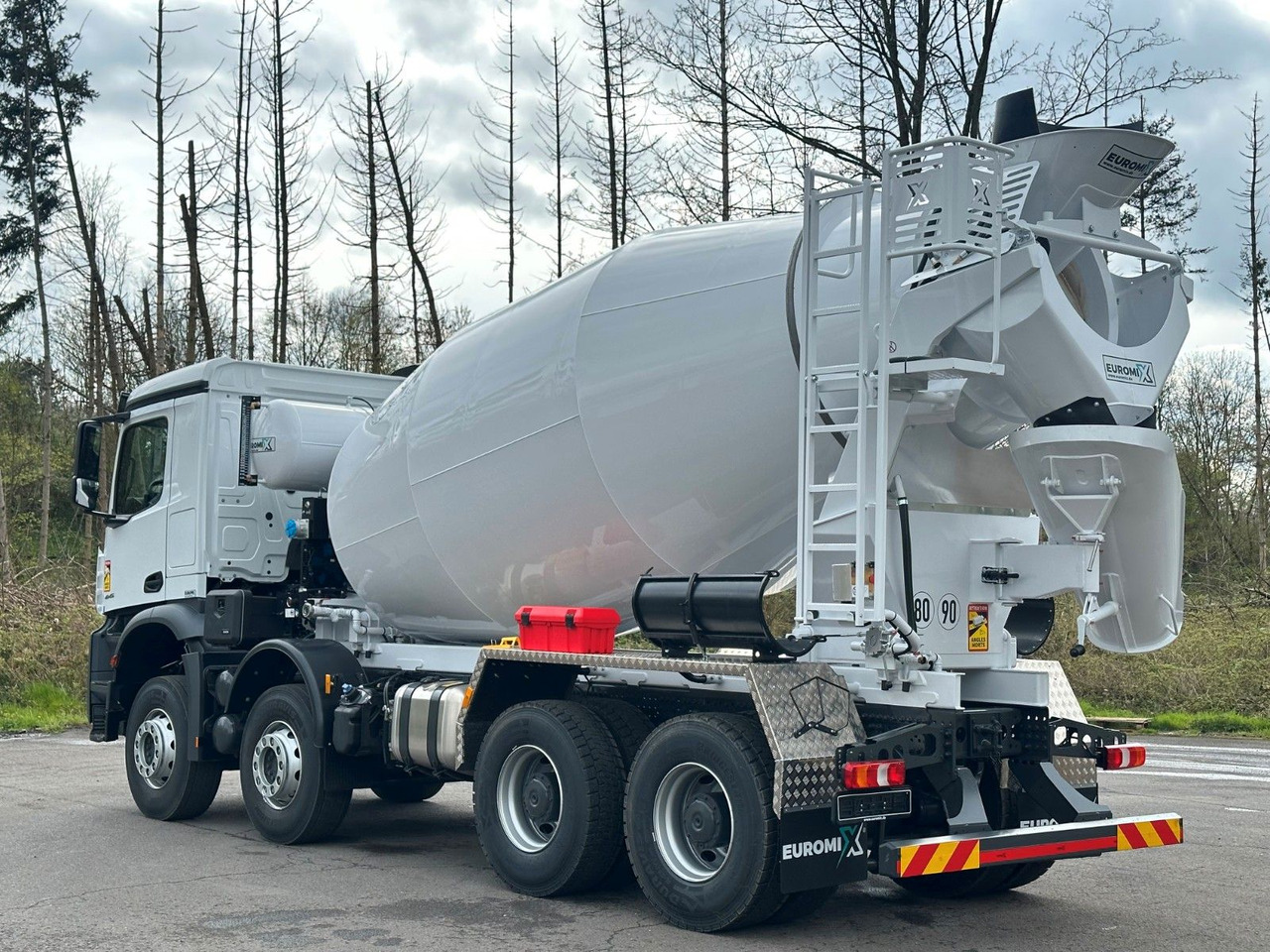Mercedes-Benz 4145 8X4 EuromixMTP EM 10 Fahrmischer - Autobetoonisegisti: pilt 5 Mercedes-Benz 4145 8X4 EuromixMTP EM 10 Fahrmischer - Autobetoonisegisti: pilt 5