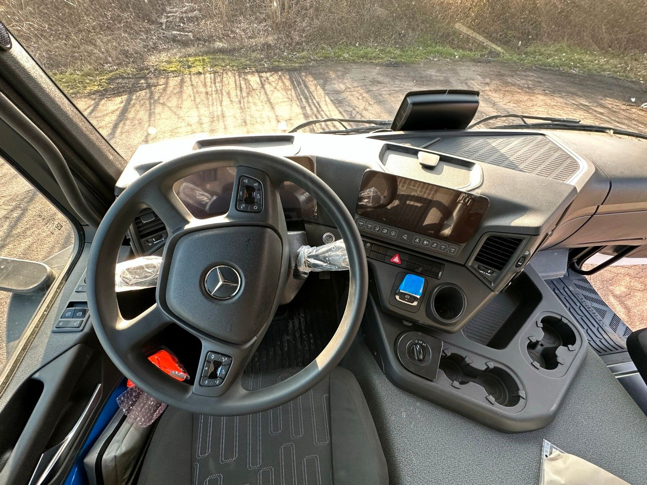 Mercedes-Benz Arocs 5 3743 8X4 / Euro6e EuromixMTP EM 10 L liising Mercedes-Benz Arocs 5 3743 8X4 / Euro6e EuromixMTP EM 10 L: pilt 12
