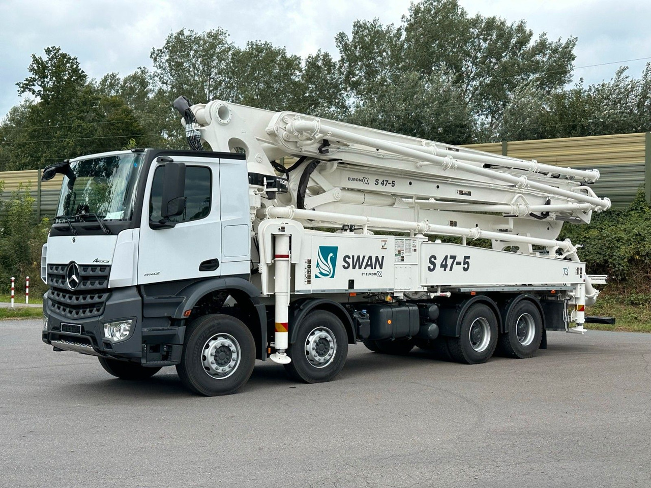 Mercedes-Benz Arocs 5 4142 8x4 SWAN TSP 47-5 160RZ ( 47m ) Mercedes-Benz Arocs 5 4142 8x4 SWAN TSP 47-5 160RZ ( 47m ) - Betoonipump: pilt 5 Mercedes-Benz Arocs 5 4142 8x4 SWAN TSP 47-5 160RZ ( 47m ) Mercedes-Benz Arocs 5 4142 8x4 SWAN TSP 47-5 160RZ ( 47m ) - Betoonipump: pilt 5