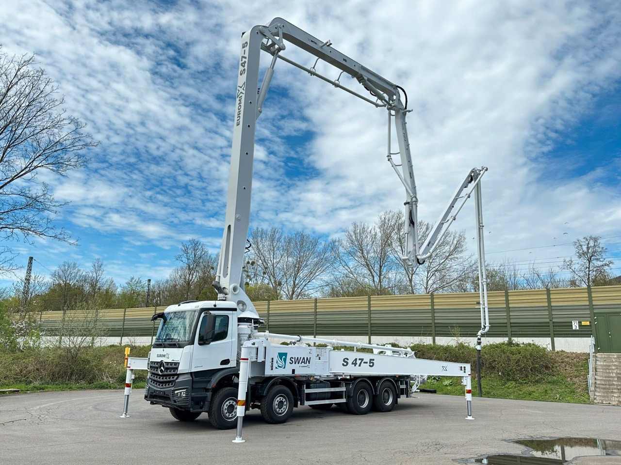 Mercedes-Benz Arocs 5 4542 8x4 SWAN TSP 47-5 160RZ ( 47m ) - Autobetoonisegisti: pilt 1 Mercedes-Benz Arocs 5 4542 8x4 SWAN TSP 47-5 160RZ ( 47m ) - Autobetoonisegisti: pilt 1