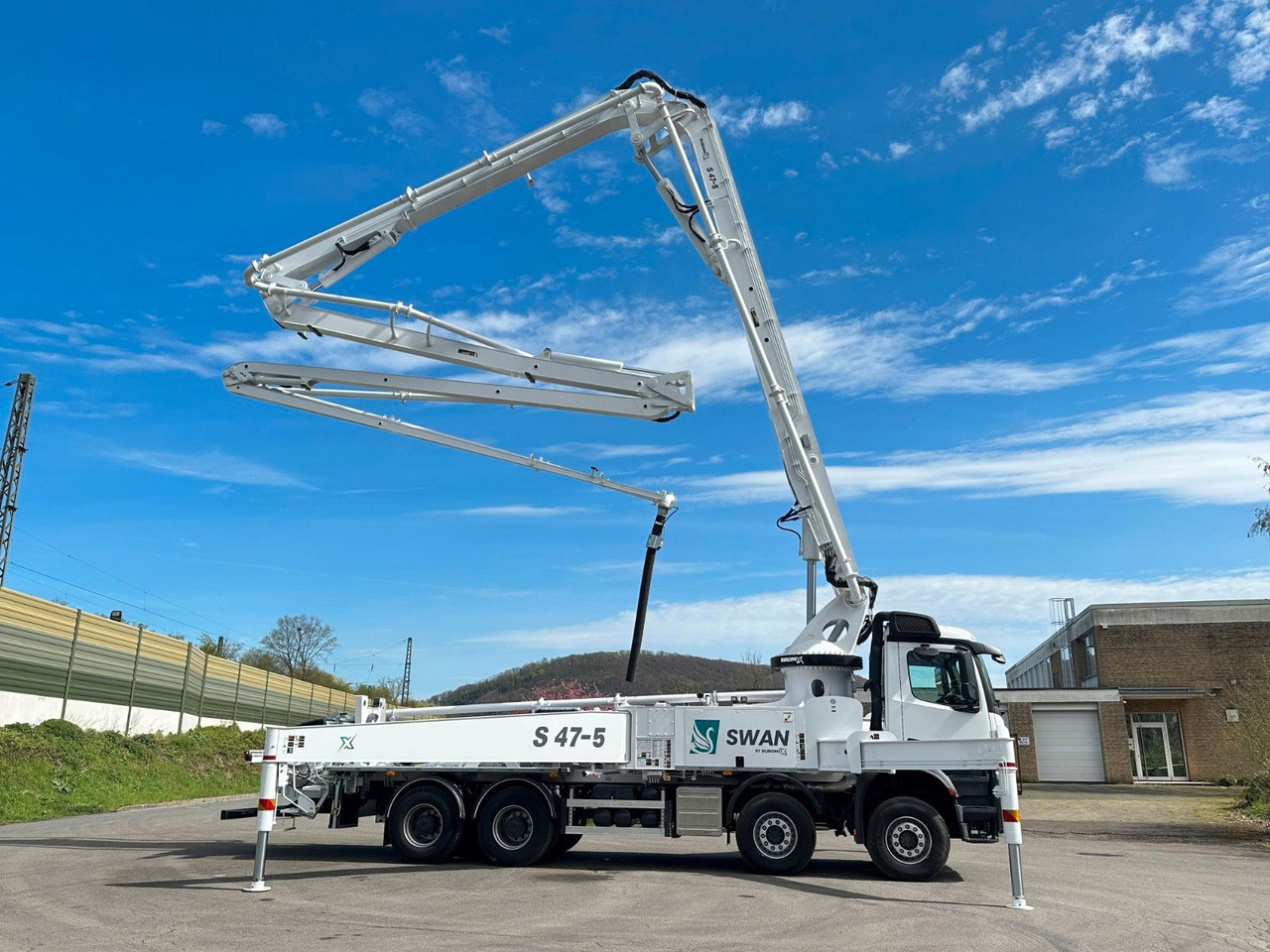 Mercedes-Benz Arocs 5 4542 8x4 SWAN TSP 47-5 160RZ ( 47m ) - Betoonipump: pilt 2 Mercedes-Benz Arocs 5 4542 8x4 SWAN TSP 47-5 160RZ ( 47m ) - Betoonipump: pilt 2