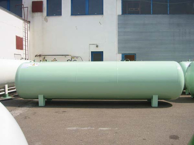 De Visser gastank Propaan/Butaan LPG tank 6400L (3,2 tons) Gas, Gaz, LPG Ø 1250 including tank fittings - Kütusepaak: pilt 3 De Visser gastank Propaan/Butaan LPG tank 6400L (3,2 tons) Gas, Gaz, LPG Ø 1250 including tank fittings - Kütusepaak: pilt 3