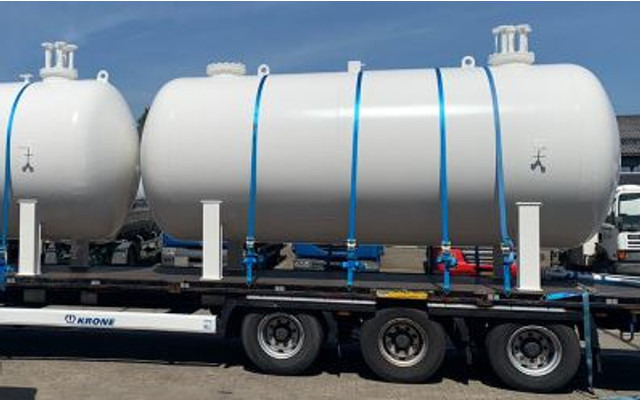 Propaan/Butaan LPG gastank 20m3 (10 ton) Used gas tank 20m3 Ø 2200 Aboveground and underground Gas,Gaz, LPG ID 1.013 - Kütusepaak - Veoauto: pilt 1 Propaan/Butaan LPG gastank 20m3 (10 ton) Used gas tank 20m3 Ø 2200 Aboveground and underground Gas,Gaz, LPG ID 1.013 - Kütusepaak - Veoauto: pilt 1