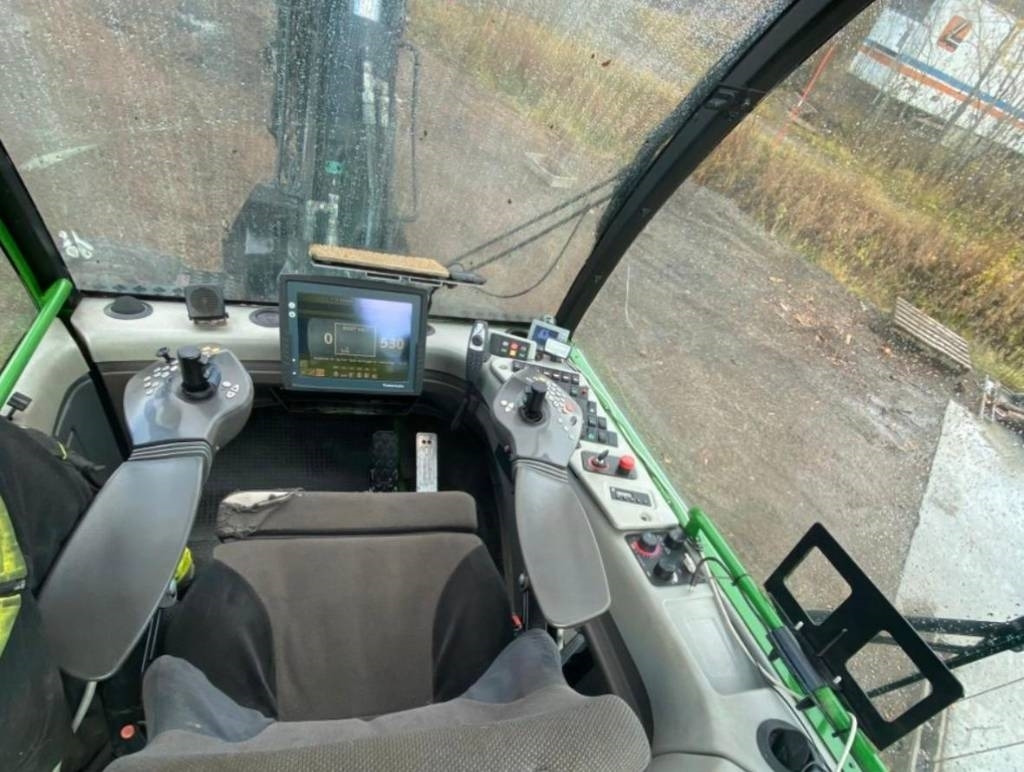 John Deere 1070 D - Metsakoristaja: pilt 4 John Deere 1070 D - Metsakoristaja: pilt 4