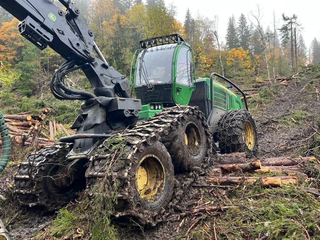 John Deere 1270 E - Metsakoristaja: pilt 3 John Deere 1270 E - Metsakoristaja: pilt 3