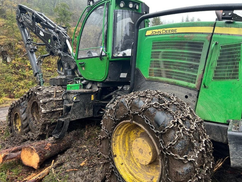 Metsakoristaja John Deere 1270 E: pilt 7