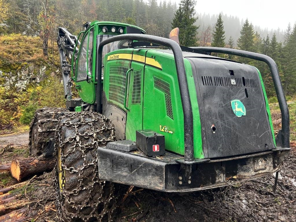 Metsakoristaja John Deere 1270 E: pilt 9