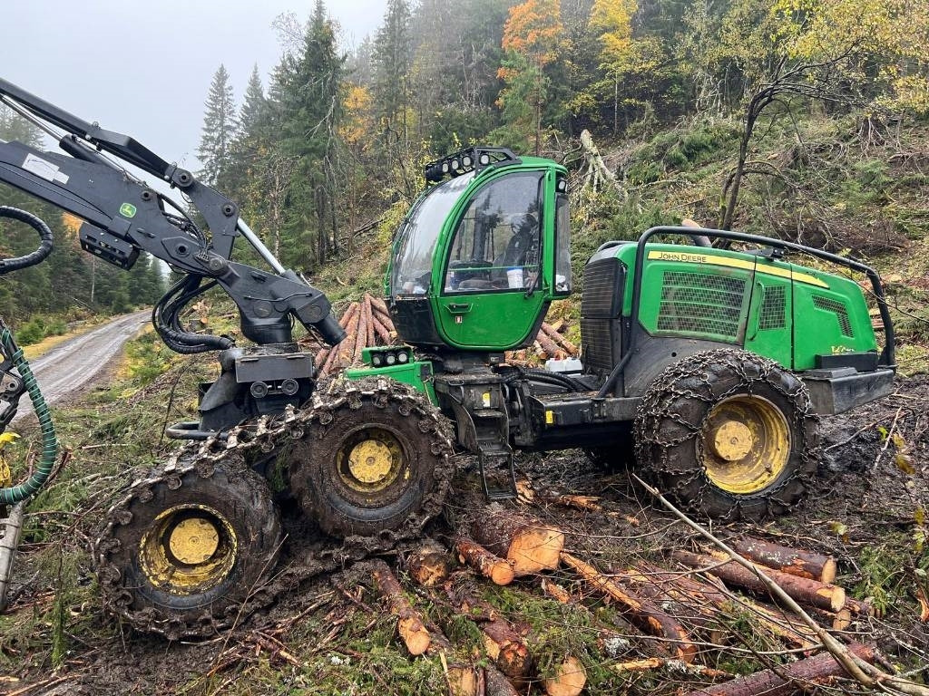 John Deere 1270 E - Metsakoristaja: pilt 4 John Deere 1270 E - Metsakoristaja: pilt 4