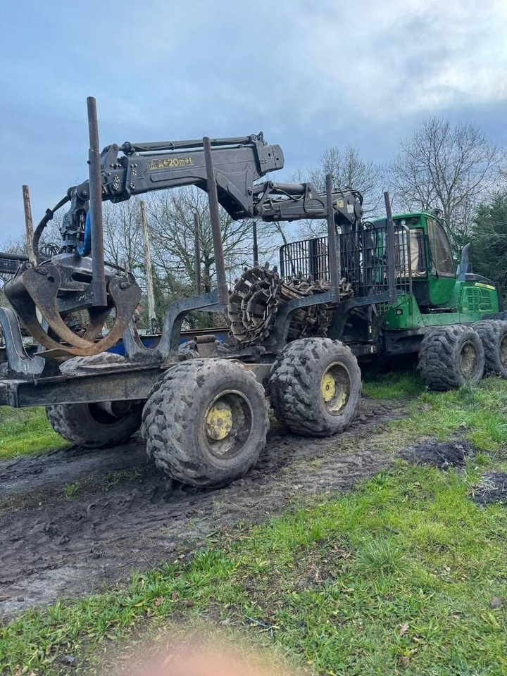 Forwarder John Deere 1510G: pilt 12