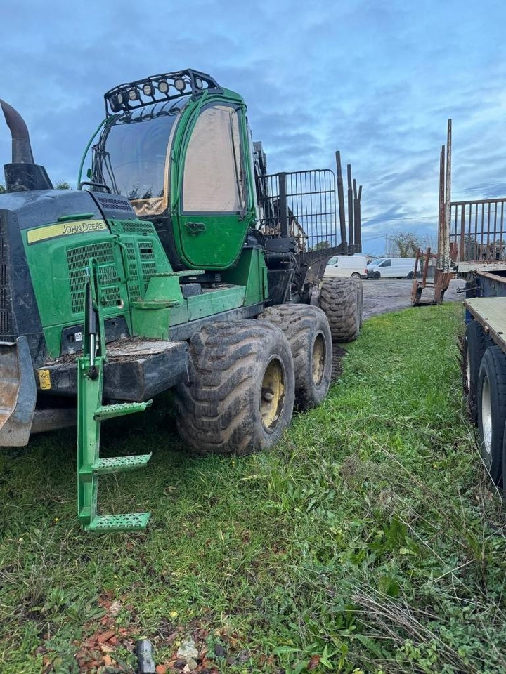 John Deere 1510G - Forwarder: pilt 4 John Deere 1510G - Forwarder: pilt 4