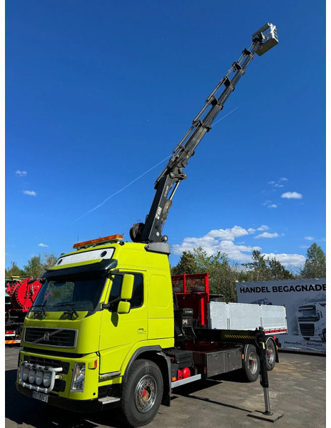 Volvo 6x2, Skylift-truck with Tipper & Bucket, 2009 - Veoauto, Kraanaga veoauto: pilt 2 Volvo 6x2, Skylift-truck with Tipper & Bucket, 2009 - Veoauto, Kraanaga veoauto: pilt 2