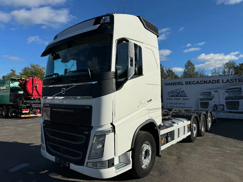 Volvo FH 540 8x2*4, ADR, Chassi (ex. Gas tank-truck), 2018 - Kabiinišassiiga veoauto: pilt 3 Volvo FH 540 8x2*4, ADR, Chassi (ex. Gas tank-truck), 2018 - Kabiinišassiiga veoauto: pilt 3