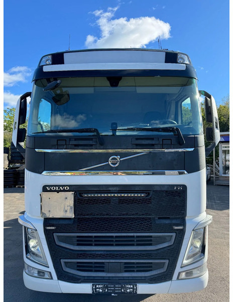 Volvo FH 540 8x2*4, ADR, Euro 6, Chassi (ex. Tank-truck), 2018 - Kabiinišassiiga veoauto: pilt 2 Volvo FH 540 8x2*4, ADR, Euro 6, Chassi (ex. Tank-truck), 2018 - Kabiinišassiiga veoauto: pilt 2