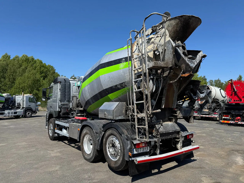 Volvo FM 370 6x2*4, 8m3 Mixer with Hyrdaul.-slide, 2016 - Autobetoonisegisti: pilt 4 Volvo FM 370 6x2*4, 8m3 Mixer with Hyrdaul.-slide, 2016 - Autobetoonisegisti: pilt 4