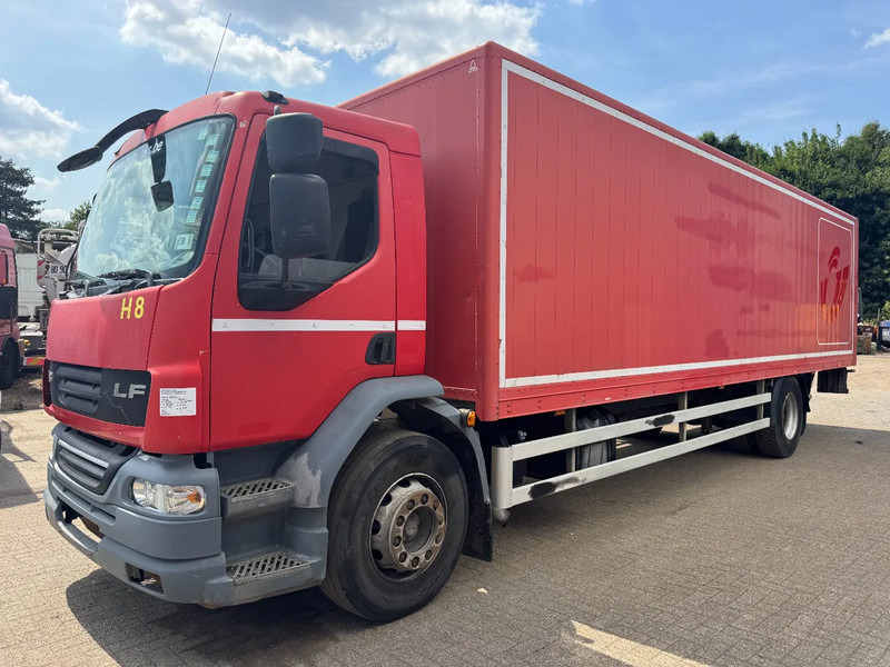 DAF LF 55.220 **EURO 4-MANUAL GEARBOX** - Kasti veoauto: pilt 1 DAF LF 55.220 **EURO 4-MANUAL GEARBOX** - Kasti veoauto: pilt 1