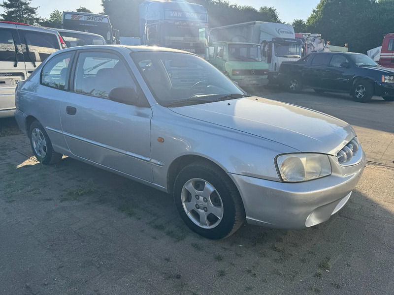 Hyundai Accent **PETROL-ESSENCE-BELGIUM CAR** - Sedaan: pilt 3 Hyundai Accent **PETROL-ESSENCE-BELGIUM CAR** - Sedaan: pilt 3