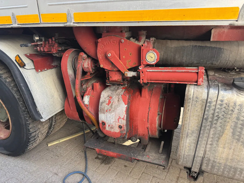 Iveco Turbostar 190.30 **6X2-FULL STEEL-VACUUMTRUCK-VIDANGEUR** - Vaakumveok: pilt 5 Iveco Turbostar 190.30 **6X2-FULL STEEL-VACUUMTRUCK-VIDANGEUR** - Vaakumveok: pilt 5