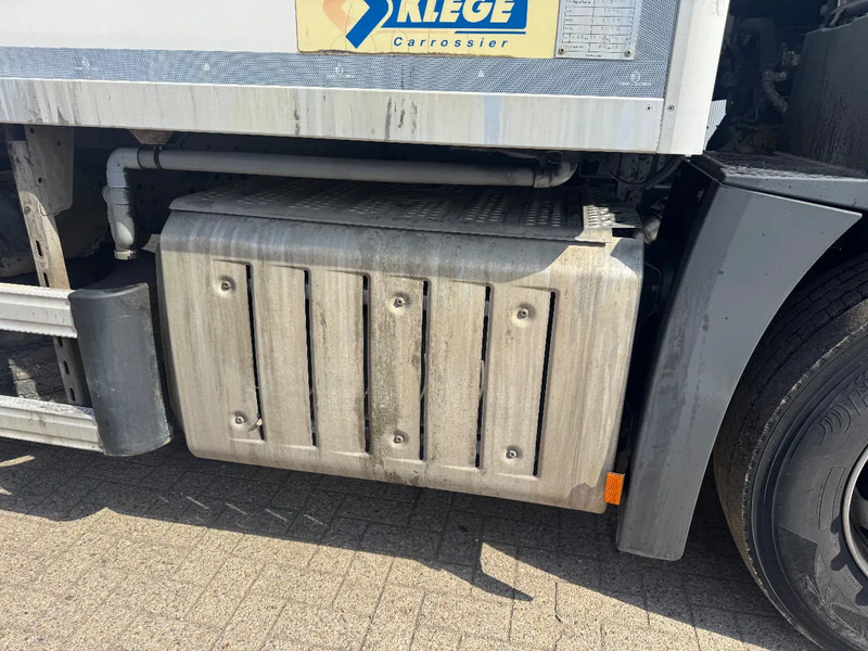 Mercedes-Benz Antos 1827 **BLUETEC 6-FRENCH TRUCK-8,70L BOX** - Külmutiga veoauto: pilt 4 Mercedes-Benz Antos 1827 **BLUETEC 6-FRENCH TRUCK-8,70L BOX** - Külmutiga veoauto: pilt 4