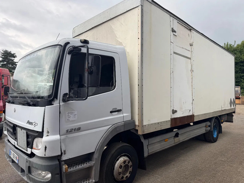 Mercedes-Benz Atego 1218 **MANUAL GEARBOX-STEEL SUSPENSION** - Kasti veoauto: pilt 1 Mercedes-Benz Atego 1218 **MANUAL GEARBOX-STEEL SUSPENSION** - Kasti veoauto: pilt 1