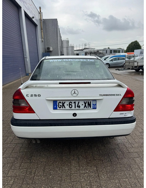 Mercedes-Benz C-Klasse **C250DIESEL** - Sedaan: pilt 5 Mercedes-Benz C-Klasse **C250DIESEL** - Sedaan: pilt 5